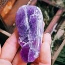Moldavite vs. Amethyst