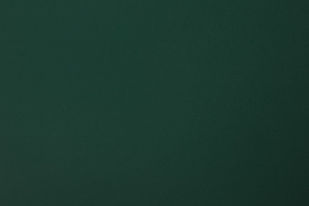 dark green color meaning