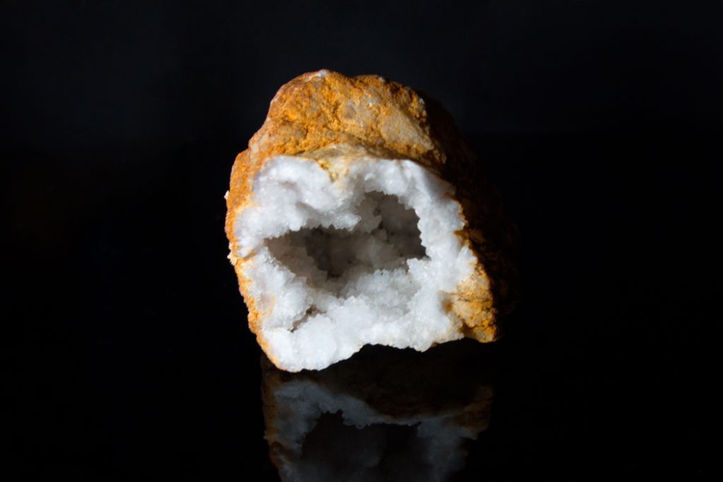 ocho geode on dark background
