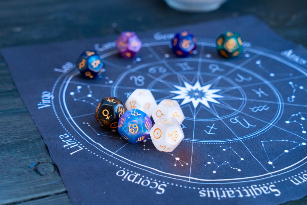 Meanings of January 14 Mercury Entering Capricorn and Crystals to Use