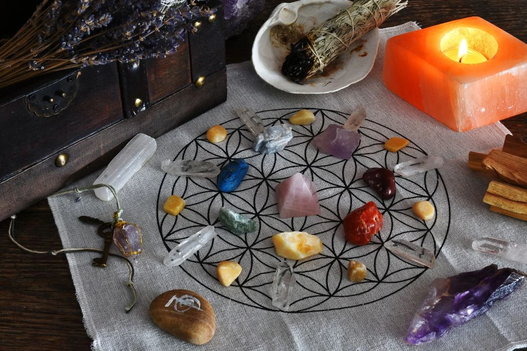 Crystal grid with crystals