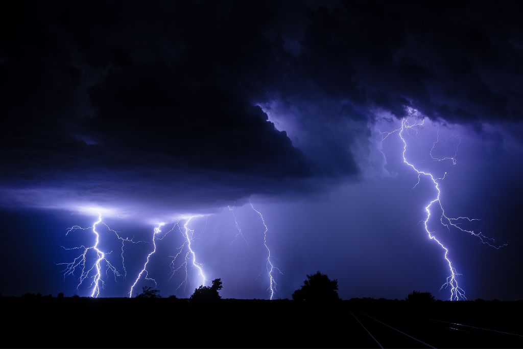 Lighting strikes from dark clouds