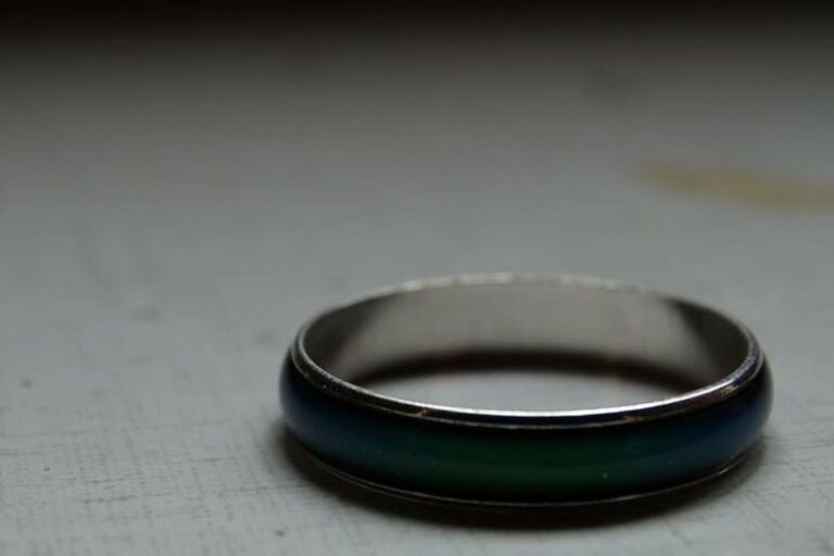 mood ring on grayish platform