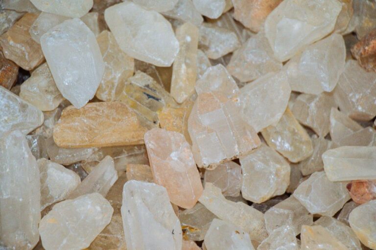 different sizes of raw crystal quartz