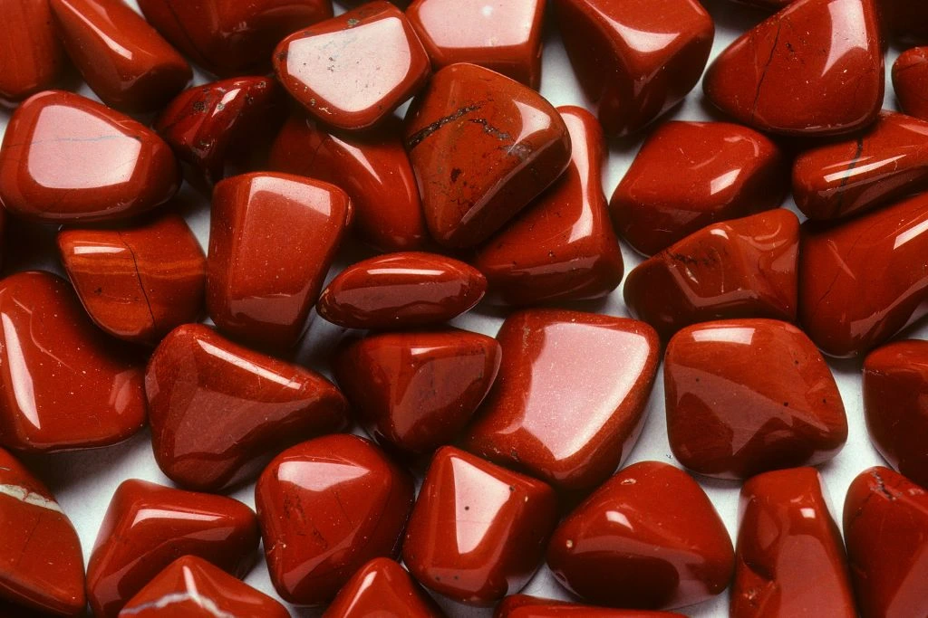 Red Jasper Meaning, Properties & Chakras