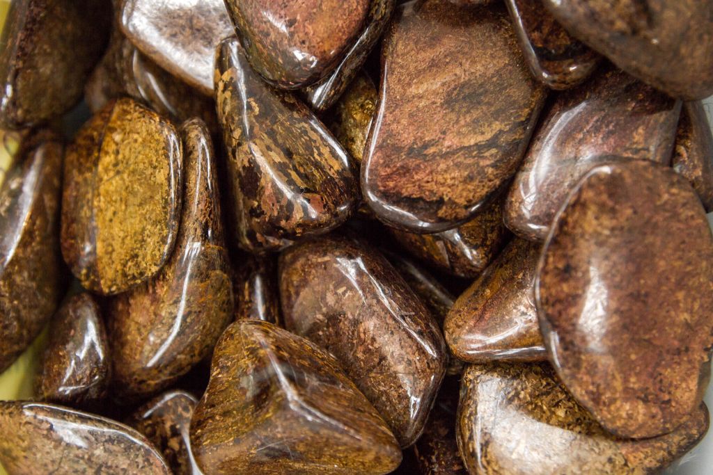 Polished bronzite crystals