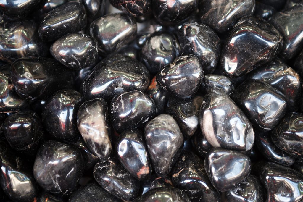 Black agate crystals