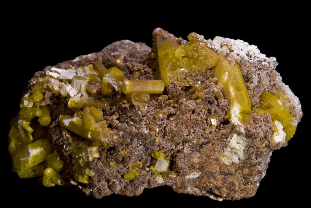 An Ettringite crystal on a black background. Source: Wikimedia | Didier Descouens