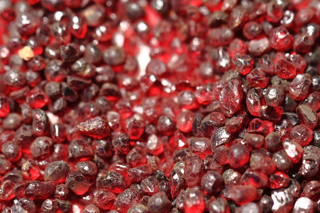 Different cuts of Pyrope Garnet