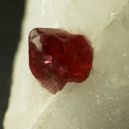 A spinel on a Calcite