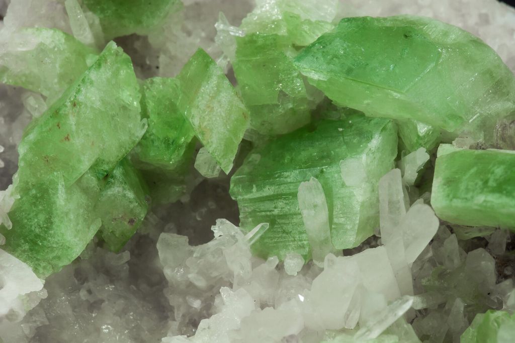 Augelite crystals on Quartz