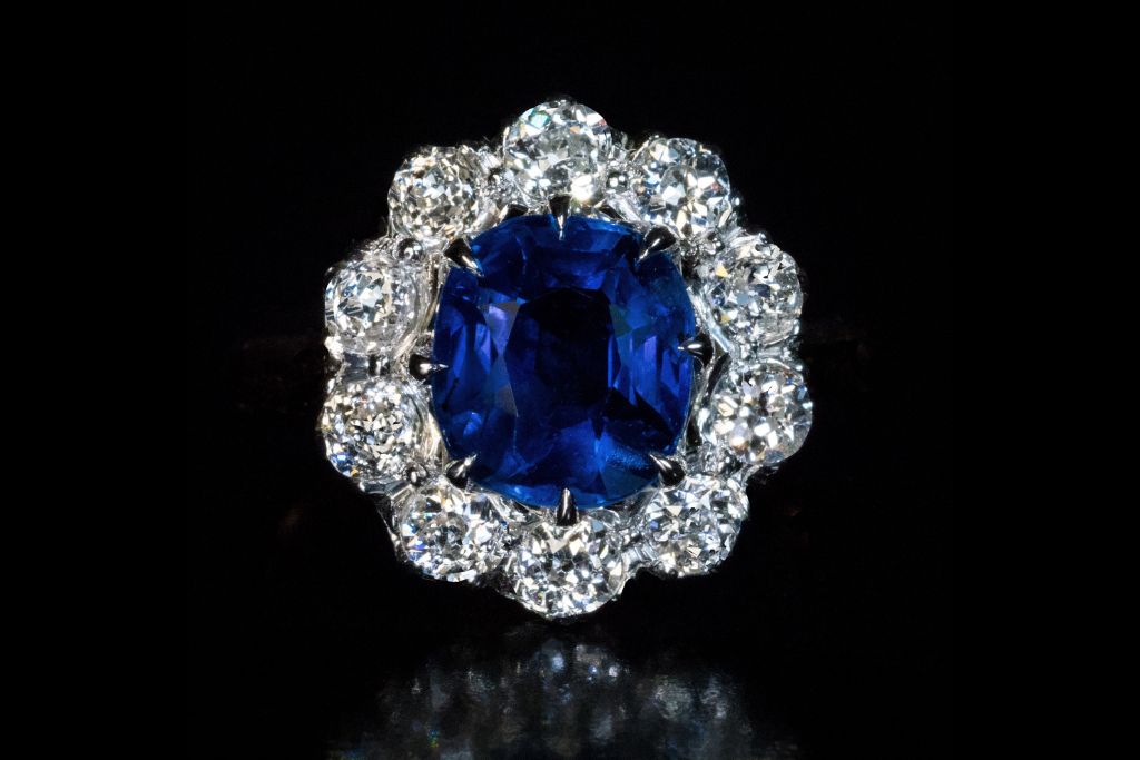 burmese sapphire jewelry on dark background