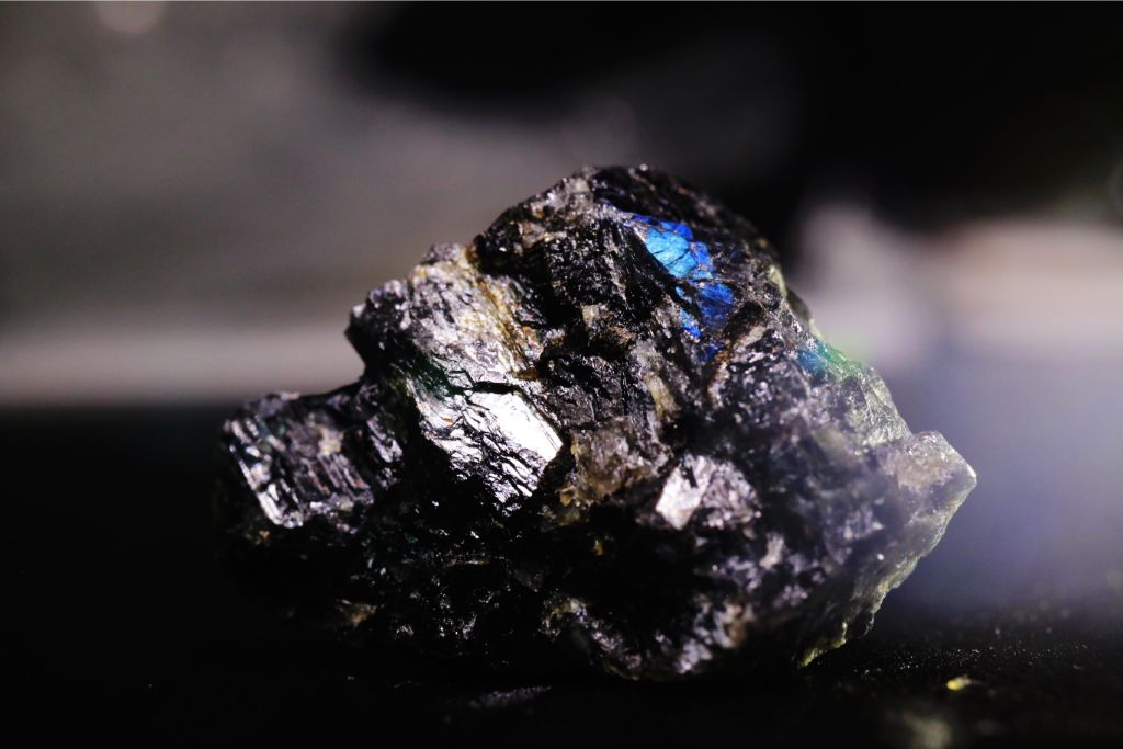 spectrolite on dark and smoky background