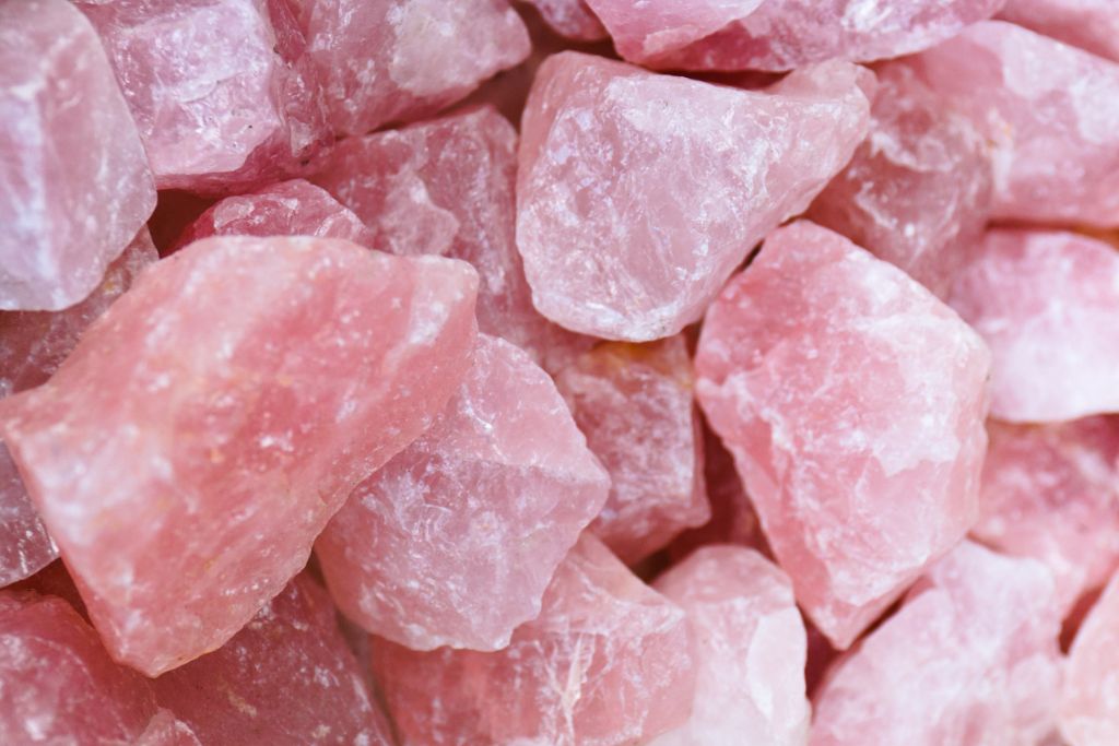close up image of rose quartz