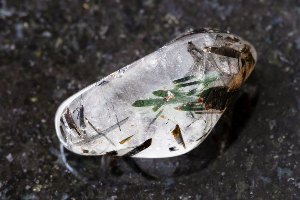 tourmalinated quartz on granite platform